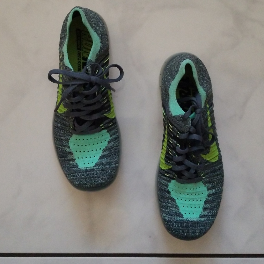 BRAND NEW IN BOX w/receipt Nike Free RN Flyknit